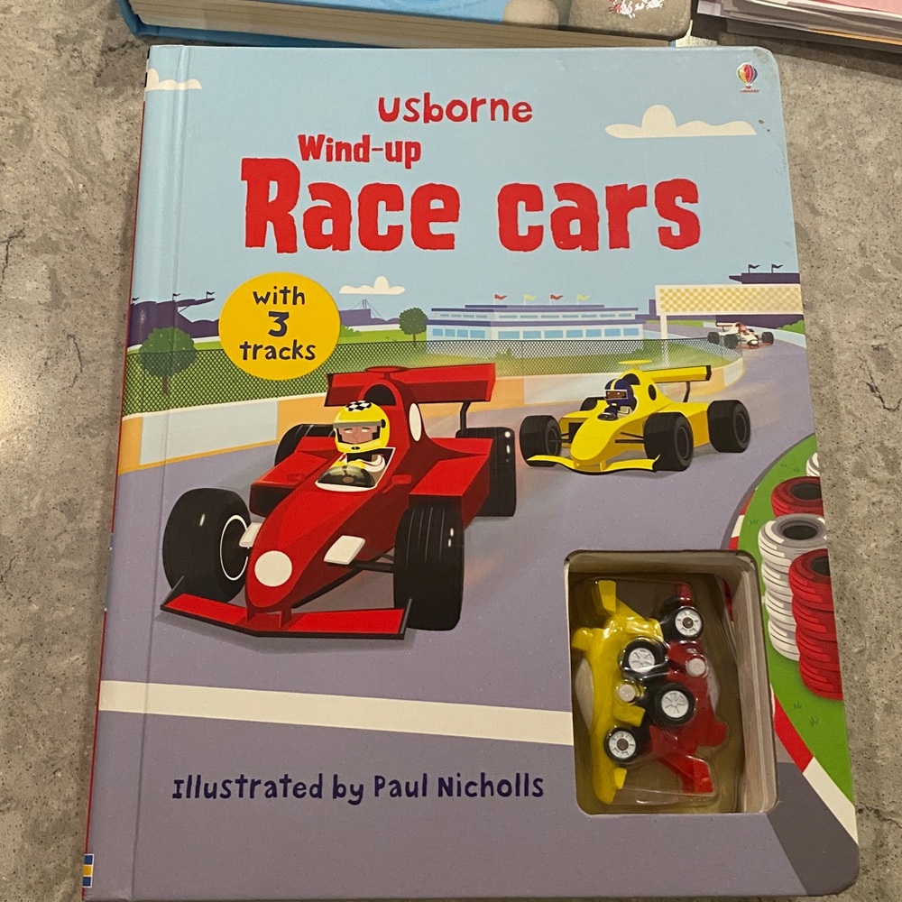 Usborne Wind Up Race Car Book